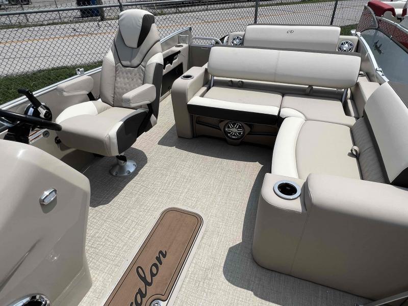 2023 Avalon Catalina 23' VRL w/ Mercury 200HP For Sale in Hazelwood MO