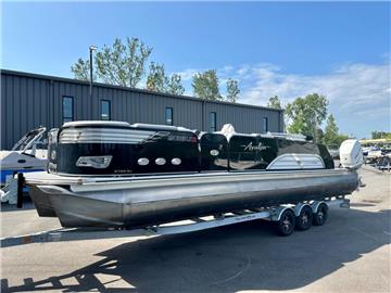 2016 Avalon Ambassador Rear J Lounge 27