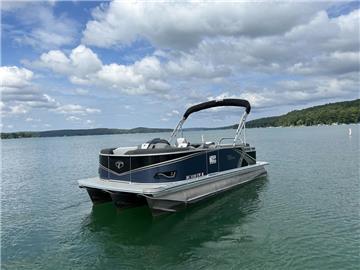 2023 Tahoe LTZ Quad Lounger 21 FT