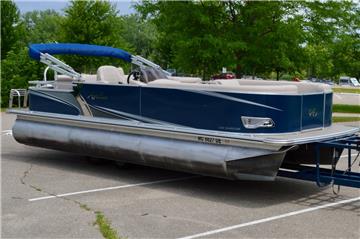 Avalon LSZ Cruise 24