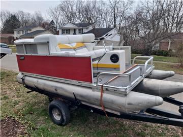 2016 Custom Solar Powered Tritoon
