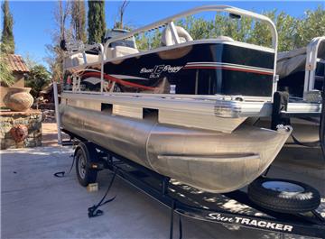 2015 Sun Tracker Bass Buggy 16 DLX