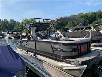 2022 Aqua Patio 255 SDE
