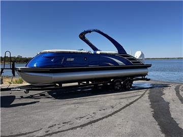 2025 Bennington QX-25 only 5hrs
