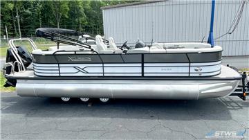 New Xcursion RFX 243 2023 – Graphite Metallic / Frost White