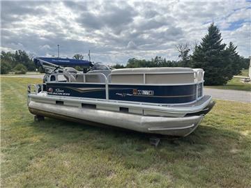 2021 Sun Tracker PARTY BARGE 18 DLX 40HP
