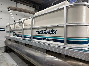 2001 Sweetwater 180XS