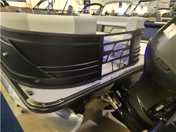 2026-Starcraft-EXS-3-DL-Tritoon-Suzuki-Outboard3.jpg
