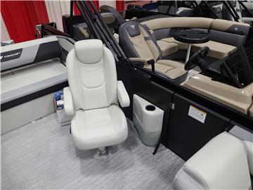 Starcraft-VX22Q-DH-Pontoon-Suzuki-Outboard9.jpg?v=1771454640406