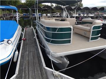 2016 Sweetwater 2086 C3
