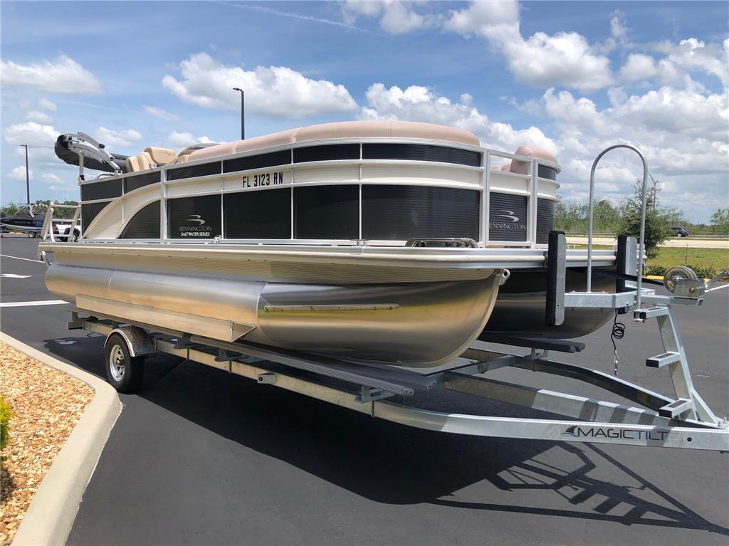2018 Bennington For Sale in Polk city FL