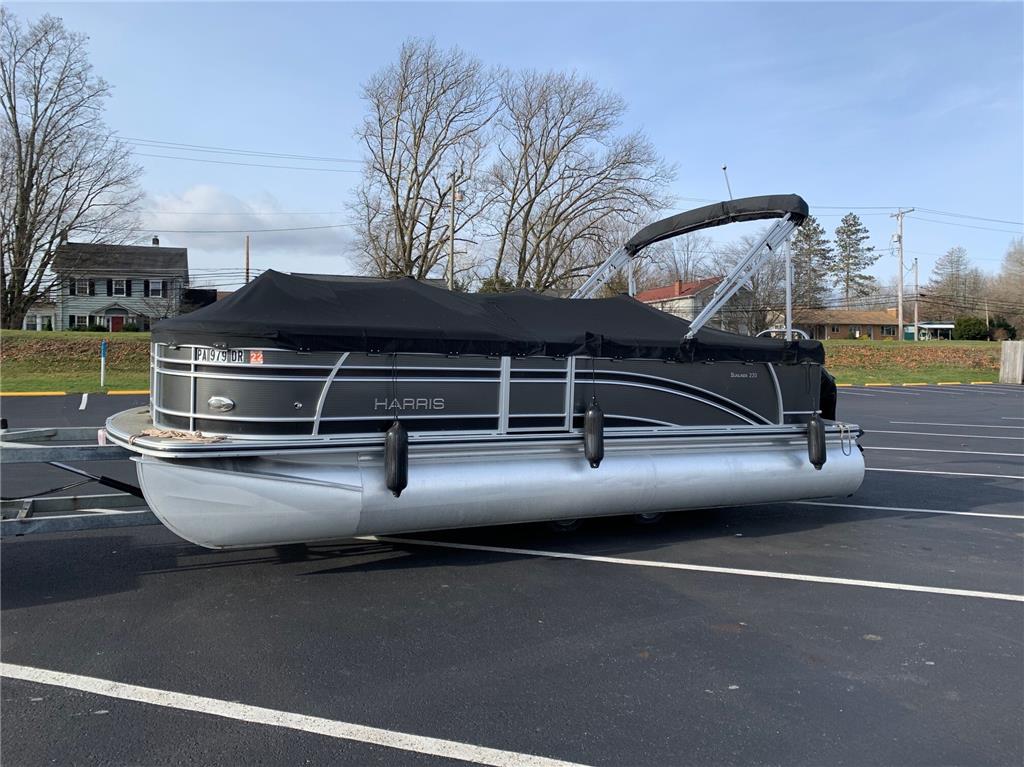 2016 Harris Sunliner 220 For Sale in Conneaut lake PA