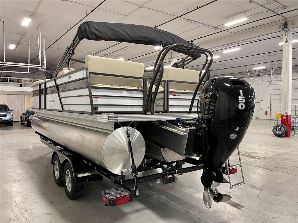 2021 Crest Pontoons Classic DLX 2200 SLRC ONLY 399 Month OAC! For Sale