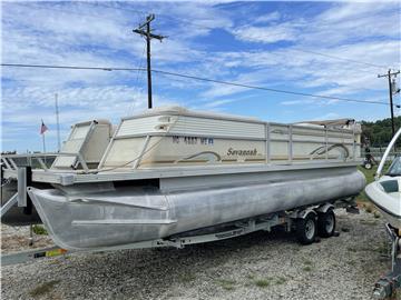 1998 Savannah Gold Pontoon